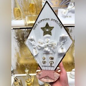 Dior Diamond-Shaped Display - White and Gold